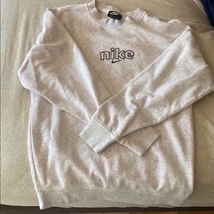 nike sweatshirt